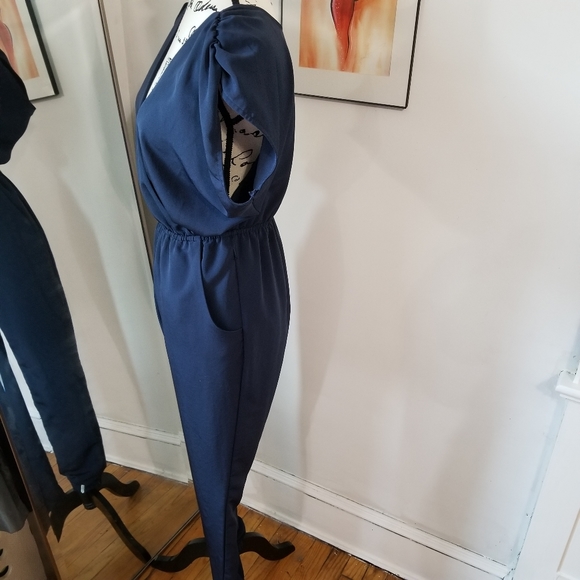 H&M Navy Blue Short Sleeves V Neck Jumpsuit SIZE 2. - Picture 11 of 16